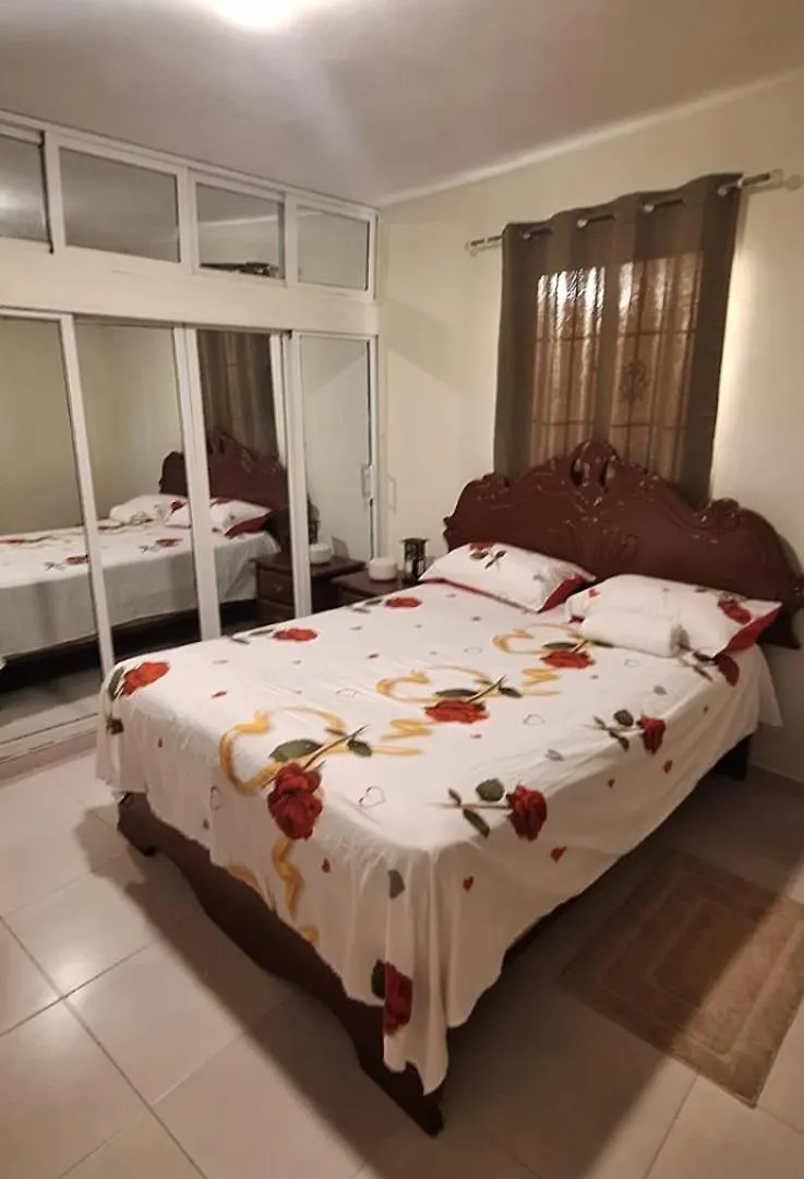 Close to the sea and airport La Caleta 아파트